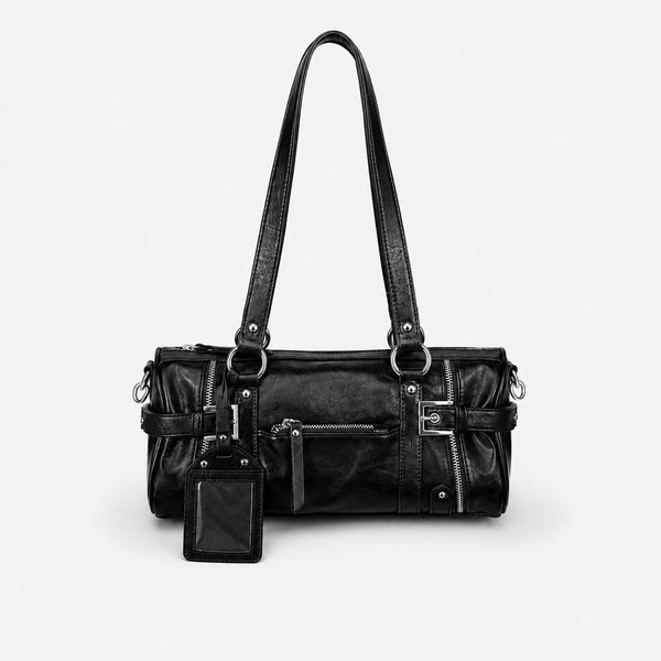 Geknautschte Schultertasche in Zylinderform aus Lederoptik mit vorderer Reißverschlusstasche, Schnallendetail am Riemen, silberfarbenen Ringbeschlägen und herabhängendem