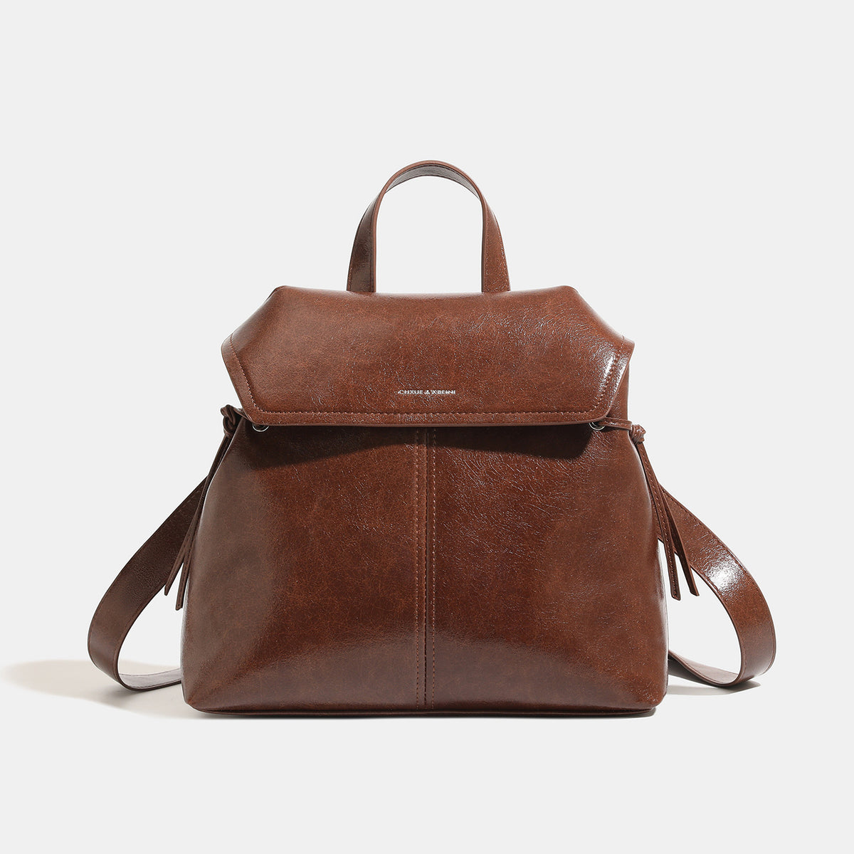 Großer Rucksack im Vintage-Stil mit Lederoptik, Klappverschluss mit Knoten aus Kordel und Tragegriff oben, Detailansicht 6