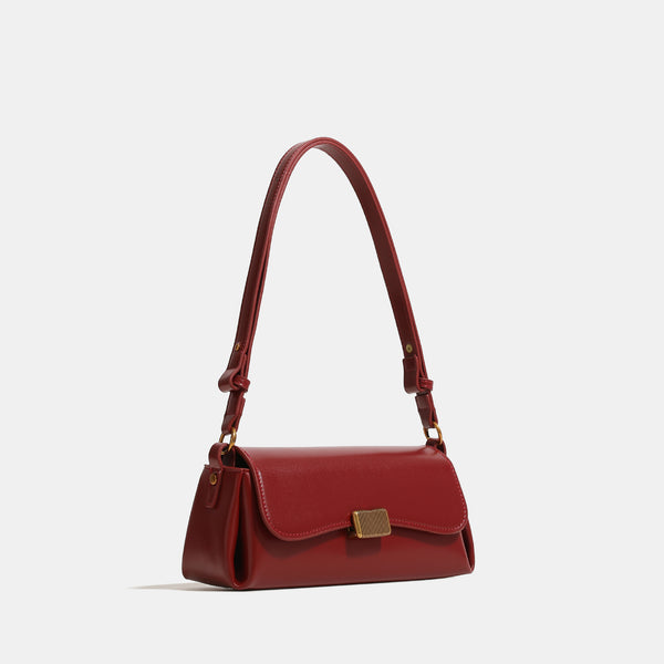 Structured leather-look baguette shoulder bag with gold-tone rectangular clasp and adjustable strap, detail view 3