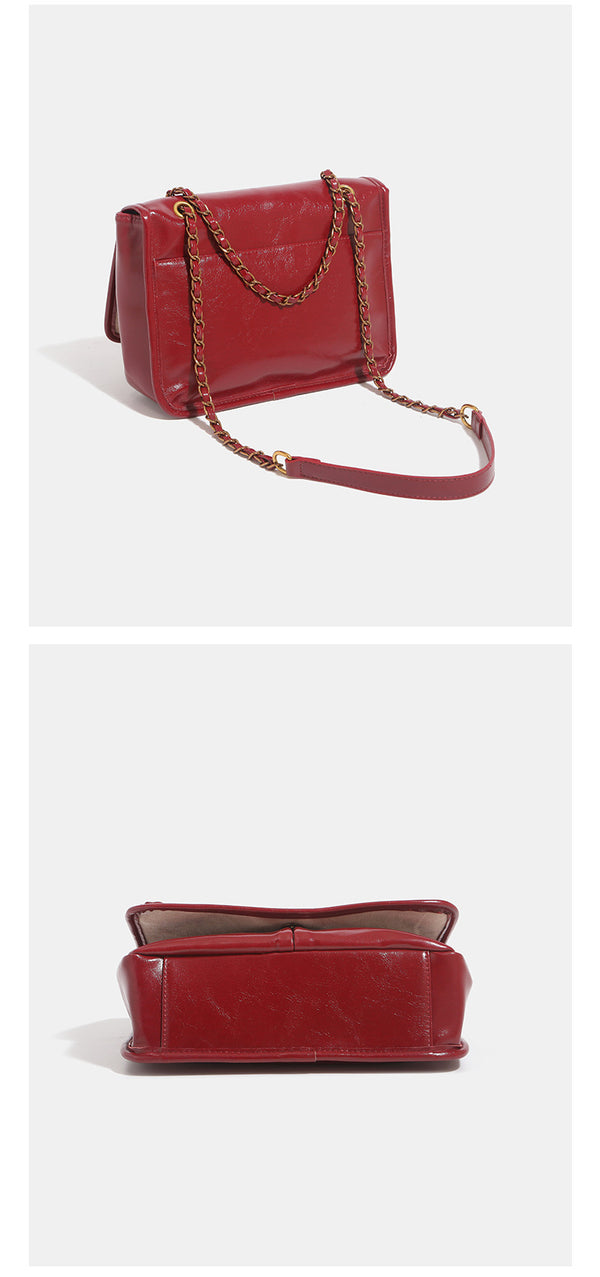Structured glossy flap shoulder bag with antique gold floral turn-lock clasp and chain-and-leather strap, detail view 15