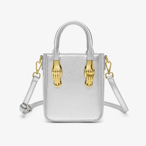 Mini-Tote mit strukturierter rechteckiger Form, goldfarbenem skulpturalem Drehverschluss und zwei oberen Henkeln, Detailansicht 7