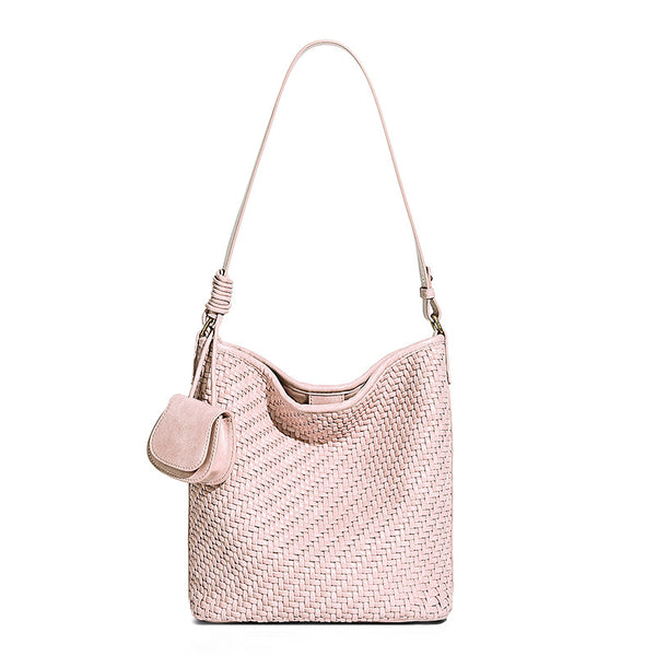 Lässig weich fallende gewebte Hobo-Schultertasche in Rosa mit abnehmbarem Mini-Etui und goldfarbenen Beschlägen, Detailansicht 5