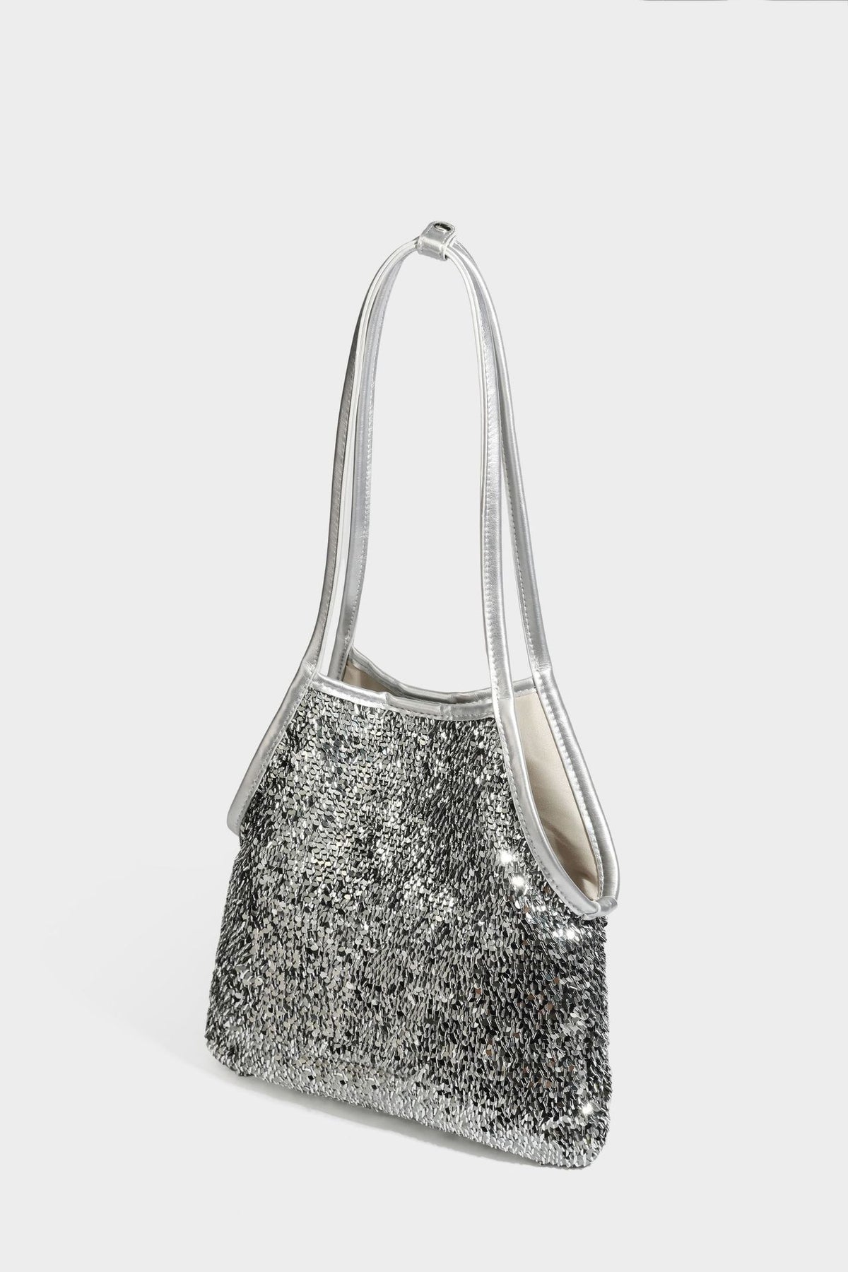 Kleine Pailletten-Schultertasche im Tote-Stil mit langem Metallic-Riemen und trapezförmiger Silhouette, Detailansicht 42