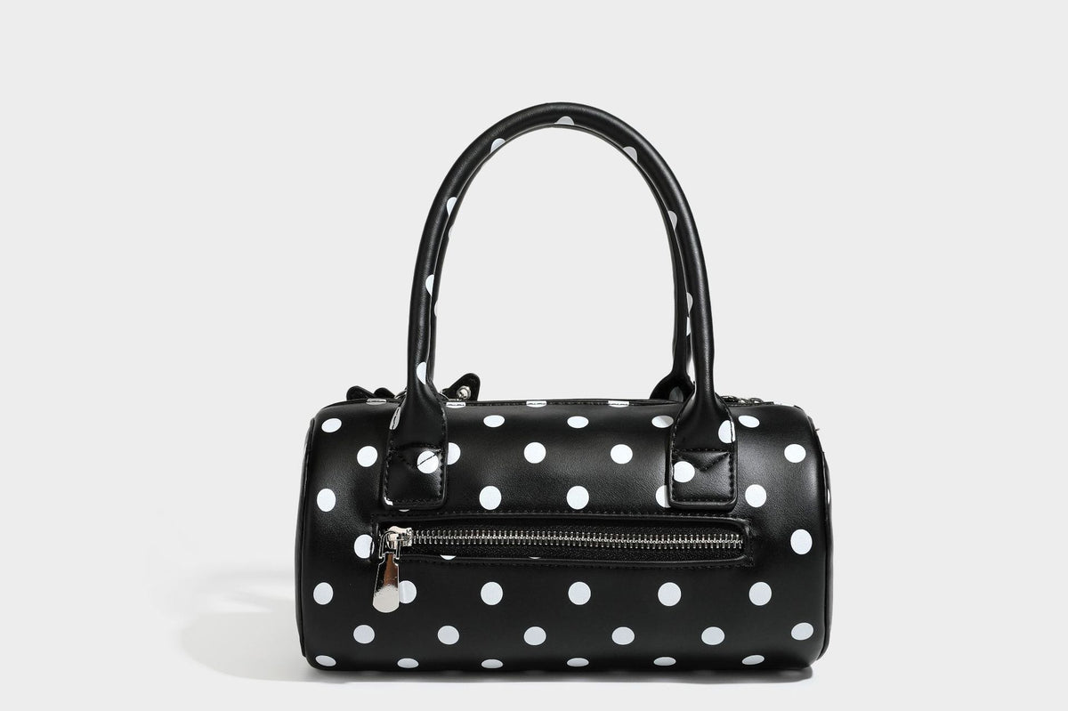 Glänzende gepunktete Barrel-Bag mit abgerundeten Henkeln, Sternanhänger und abnehmbarem Crossbody-Riemen, Detailansicht 30