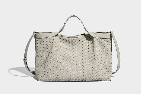 Große, formstabile Tote-Bag in Lederoptik mit gewebter Struktur und passender kleiner Tasche in Dunkelbraun, zwei Henkeln und verstellbarem