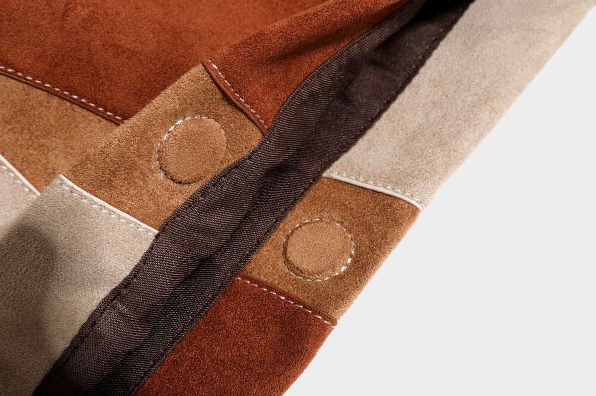 Weich fallende Patchwork-Tote in Braun, Rostrot, Camel und Beige aus Velourslederimitat mit Besatz in Lederoptik und verstellbarem Schulterriemen