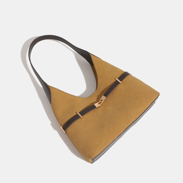 Matte Hobo-Schultertasche in Senfgelb mit Velourslederoptik, dunkelbraunem Besatz in Lederoptik und Gürtelschließe in Roségold, Detailansicht 4