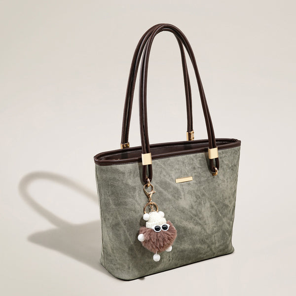 Große, strukturierte Vintage-Tote-Tasche in Salbeigrün mit kaffeebraunem Lederimitatbesatz, goldfarbenen Beschlägen und abnehmbarem Plüsch