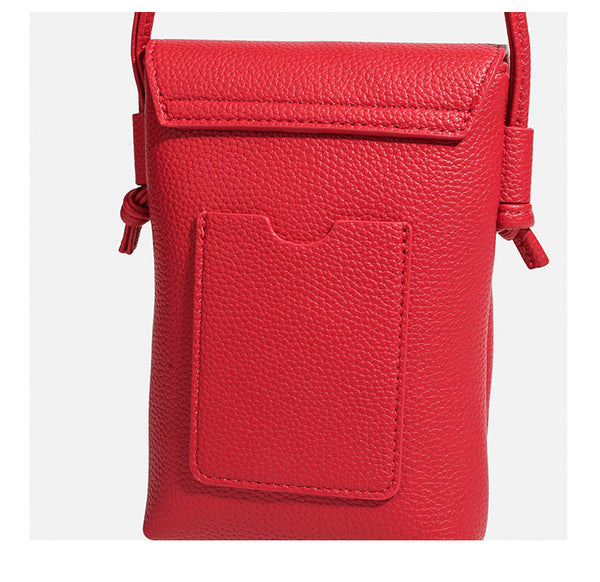 Kleine vertikale rechteckige Crossbody-Handytasche in genarbter Lederoptik mit abgerundeter Klappe, Laschenverschluss mit Druckknopf und