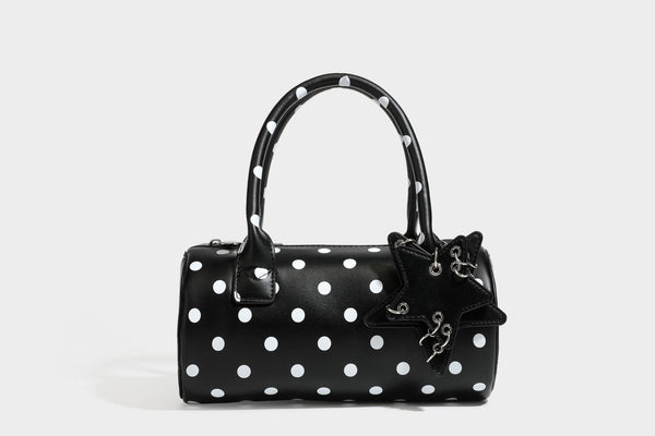 Glänzende gepunktete Barrel-Bag mit abgerundeten Henkeln, Sternanhänger und abnehmbarem Crossbody-Riemen, Detailansicht 28
