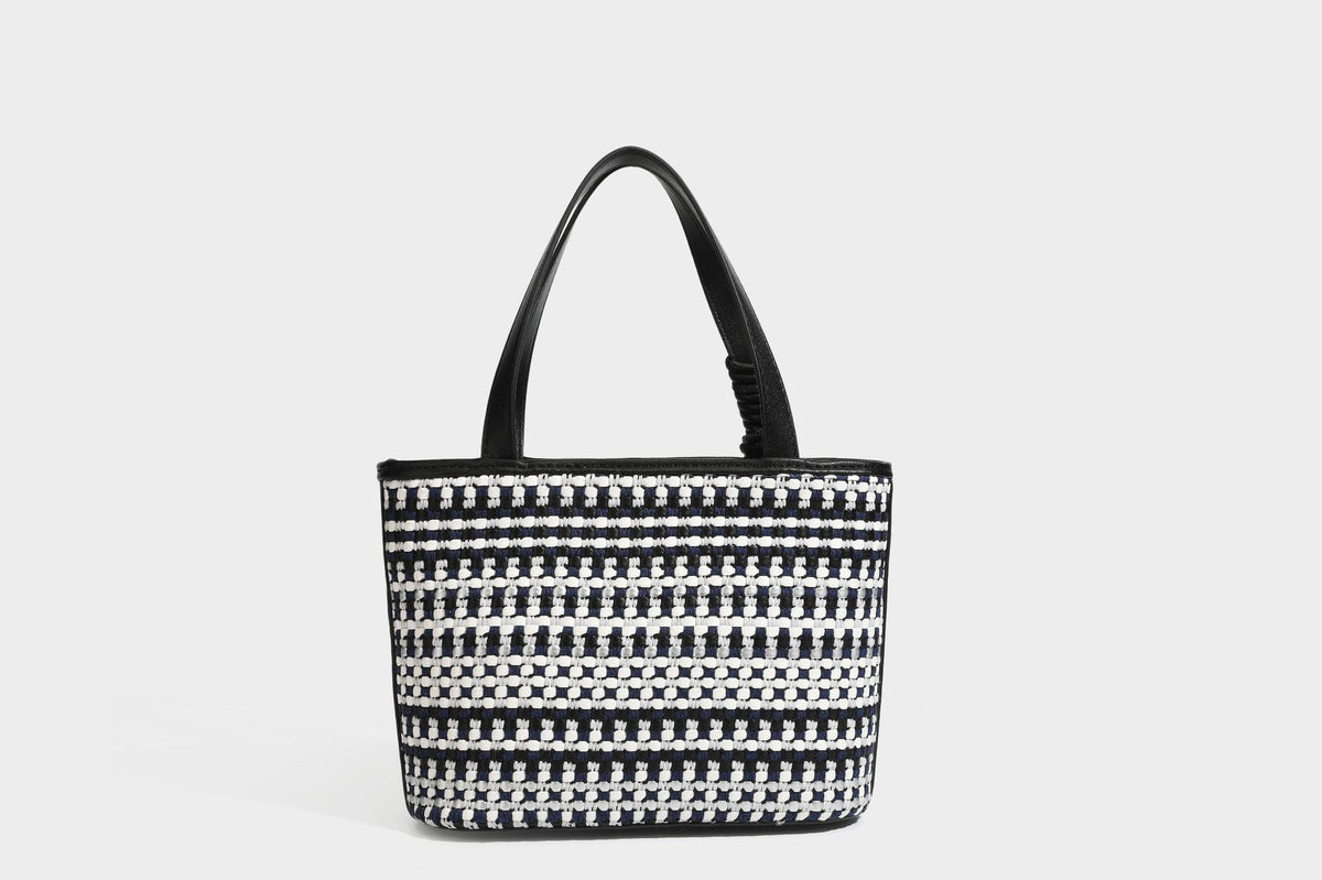 Kleine, strukturierte, gewebte Tote-Bag mit Karomuster, glatten Besätzen in Lederoptik, zwei Tragegriffen, abnehmbarem Schulterriemen und