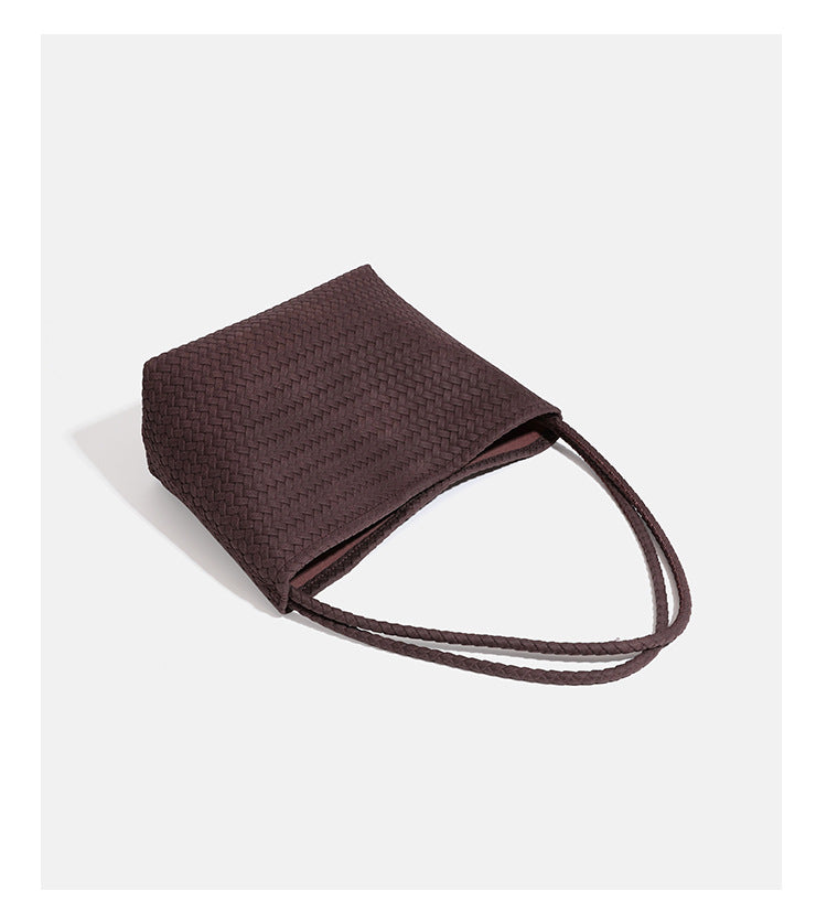 Große Hobo-Schultertasche mit Webstruktur, geflochtenem Riemen und weicher, trapezförmiger Silhouette, Detailansicht 13