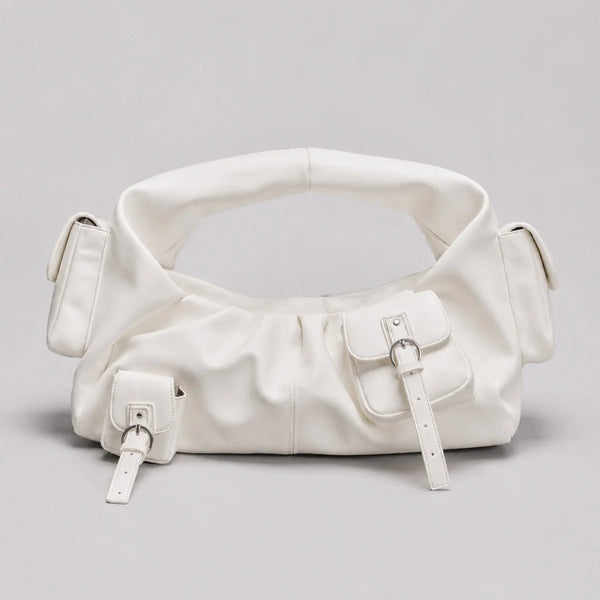 Oversize-Schultertasche in schwarzer Lederoptik mit lässig-weicher Form, vier Klappentaschen mit Schnallen und breitem, gepolstertem Tragegriff, Detailansicht 14
