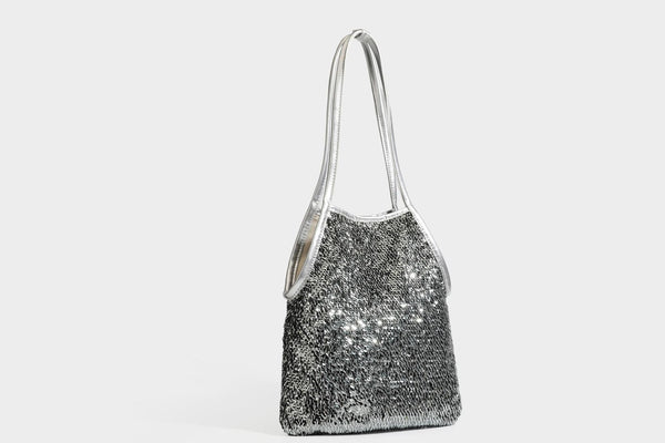 Kleine Pailletten-Schultertasche im Tote-Stil mit langem Metallic-Riemen und trapezförmiger Silhouette, Detailansicht 38
