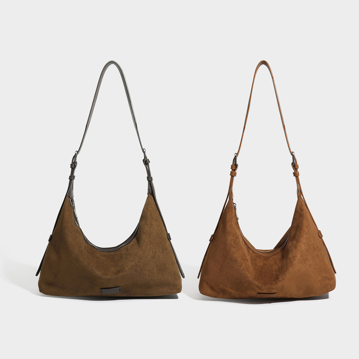 Weiche Hobo-Schultertasche in matter brauner Velourslederoptik mit dunklen glatten Besätzen, Reißverschluss oben und langem verstellbarem