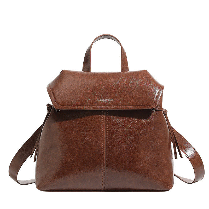 Großer Rucksack im Vintage-Stil mit Lederoptik, Klappverschluss mit Knoten aus Kordel und Tragegriff oben, Detailansicht 5