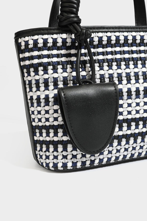 Kleine, strukturierte, gewebte Tote-Bag mit Karomuster, glatten Besätzen in Lederoptik, zwei Tragegriffen, abnehmbarem Schulterriemen und
