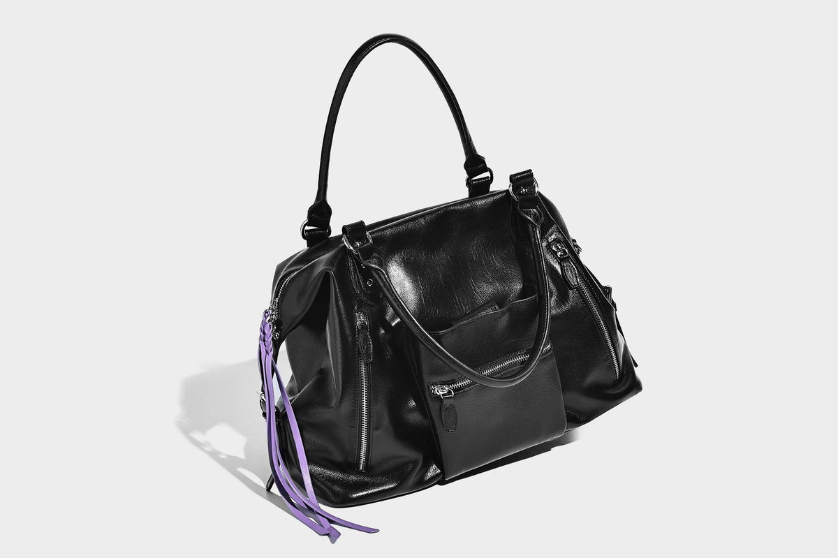 Glänzende strukturierte Tote-Henkeltasche mit zwei Tragegriffen, abnehmbarem Crossbody-Riemen, Reißverschlusstaschen auf der Vorderseite und silberfarbenen Beschlägen