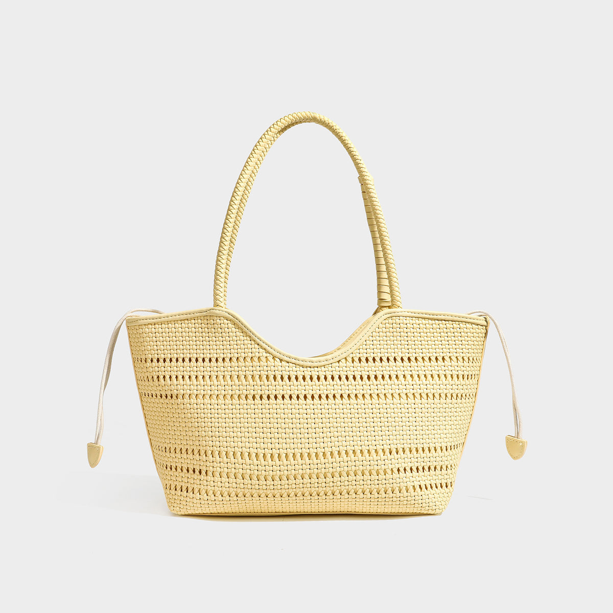 Dunkelbraune gewebte Tote-Tasche in Lederoptik mit geflochtenen Henkeln, Kordelzugverschluss und befestigtem gewebtem Mini-Etui, Detailansicht 3