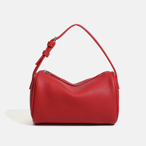 Kompakte Schultertasche in Lederoptik mit genarbter Struktur, Reißverschluss oben, geknotetem Tragegriff und verstellbarem Crossbody-Riemen, Detailansicht