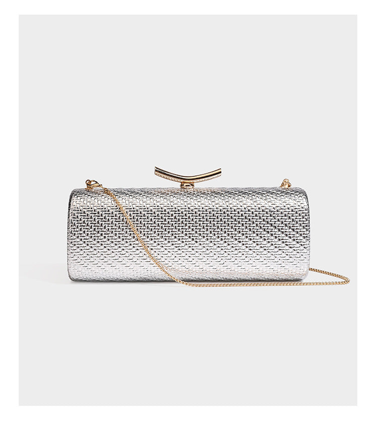 Strukturierte metallische Abend-Clutch mit gewebter Optik, geschwungenem goldfarbenem Kiss-Lock-Verschluss und abnehmbarem schmalem goldfarbenem Kettenriemen