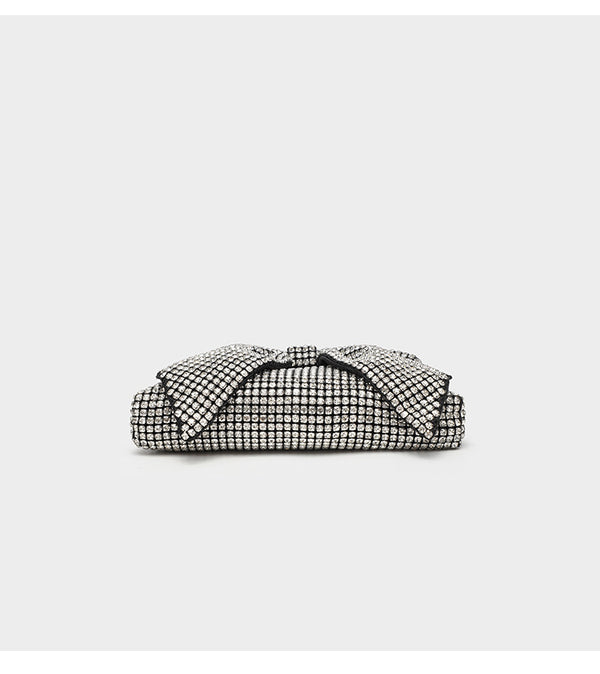 Kleine rechteckige, mit Strasssteinen besetzte Schleifen-Clutch zum Umhängen mit silberfarbener Kettenriemen, Detailansicht 13