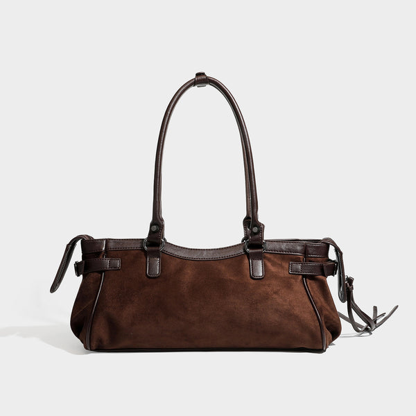 Strukturierte Vintage-Moto-Schultertasche im Tote-Stil mit matten, veloursähnlichen Einsätzen, Besatz in Lederoptik, Nieten in dunkler Silberoptik und Reißverschluss an der Vorderseite