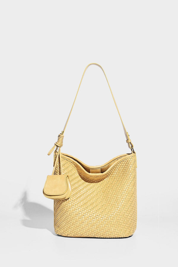 Lässig fallende, gewebte Hobo-Schultertasche in Beutelform in Pink mit abnehmbarem Mini-Etui und goldfarbenen Beschlägen, Detailansicht 21