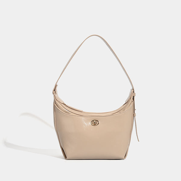 Glänzende Hobo-Schultertasche in Lederoptik mit sichelförmiger Silhouette und goldfarbenem Drehverschluss, Detailansicht 8