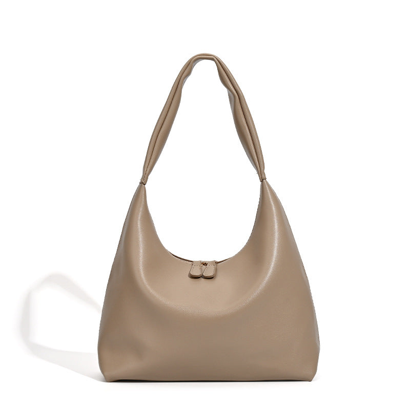Smooth leather-look slouchy hobo shoulder bag with zip closure and wide single strap, detail view 5