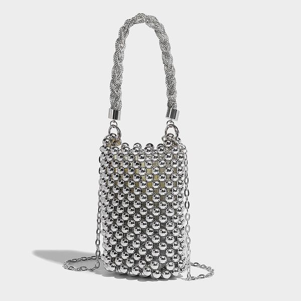 Mini-Bucket-Bag in zylindrischer Form, mit metallisch silberfarbenen Perlen besetzt, geflochtenem Tragegriff und Ketten-Schulterriemen, Detailansicht 17