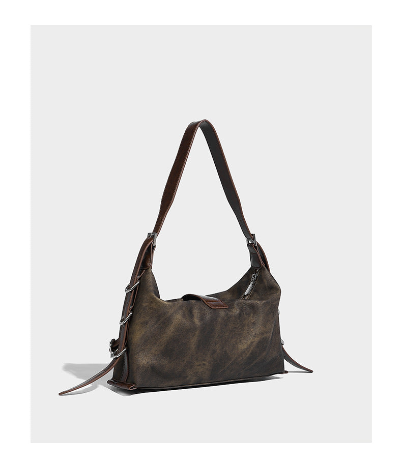 Formlose Hobo-Schultertasche mit Used-Finish, silberfarbenen Ring- und Schnallenbeschlägen sowie verstellbarem Riemen, Detailansicht 10