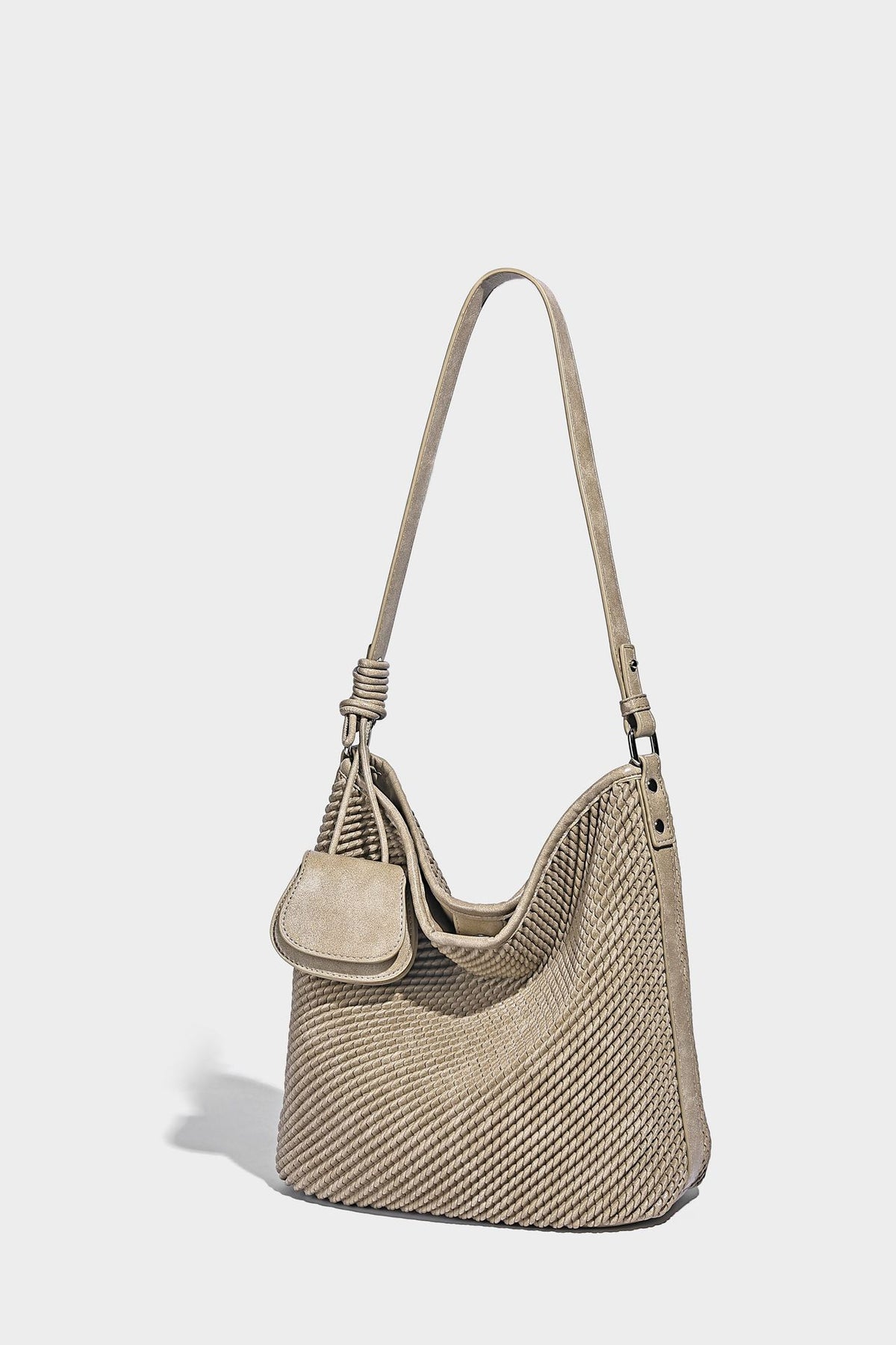 Große, weich fallende Hobo-Schultertasche mit Webstruktur in Braun, mit Mini-Tasche mit Überschlag und schmalem Knotenträger, Detailansicht 13