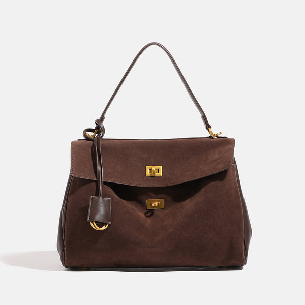 Strukturierte Satchel-Bag in Wildlederoptik mit Überschlag, dunkelbrauner Farbe, Drehverschluss und geknotetem Tragegriff, Detailansicht 7