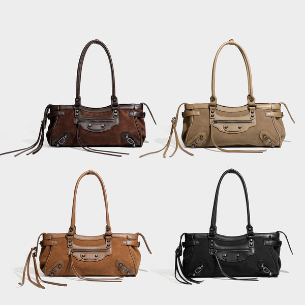 Strukturierte Vintage-Schultertasche im Biker-Stil mit matten Einsätzen in Velourslederoptik, Besatz in Lederoptik, dunkel silberfarbenen Nieten und vorderem Reißverschluss