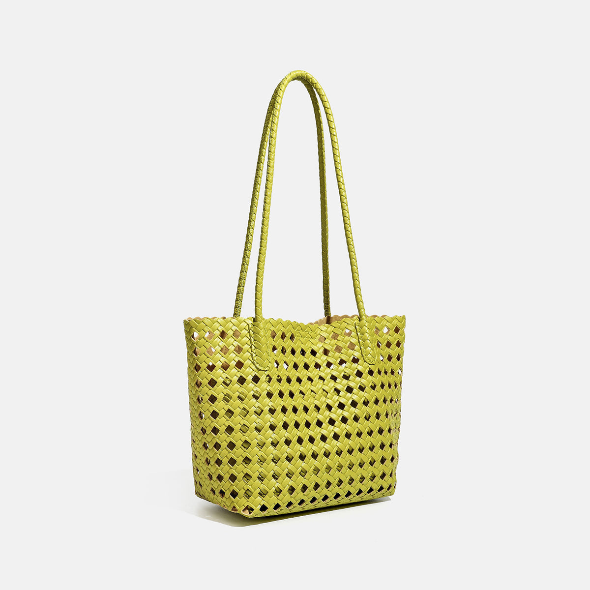 Gewebte Tote-Bag in Chartreuse mit offenem Gittermuster, langen geflochtenen Schulterriemen und gewelltem oberen Rand, Detailansicht 3