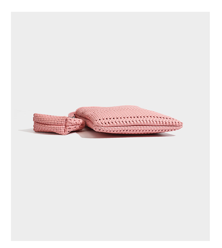 Kleine rechteckige Crossbody-Tasche aus offen geflochtenem Material mit passendem Mini-Täschchen und verstellbarem schmalem Riemen, Detailansicht 19