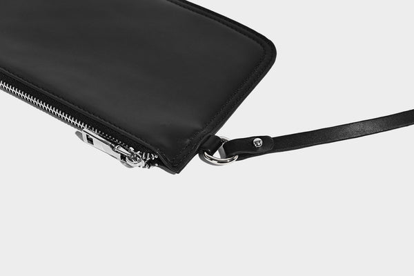 Black and beige striped woven shoulder tote bag with leather-look trim and detachable black zip pouch, detail view 20