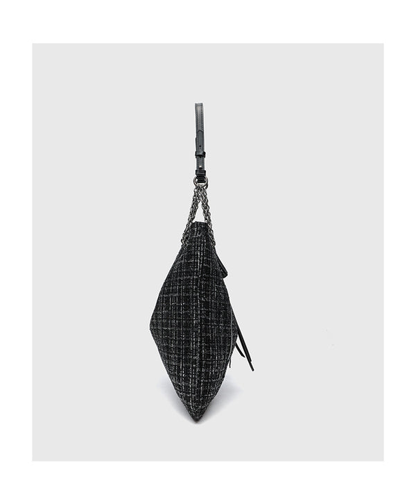 Große schwarze Schulter-Tote-Bag mit Tweedstruktur, silberfarbener Kette und Riemen in Lederoptik, Metallösen und Außenreißverschluss