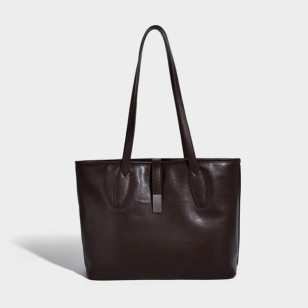 Große strukturierte Tote-Bag in Lederoptik mit zwei Schulterriemen und Metallanhänger-Beschlägen, Detailansicht 7