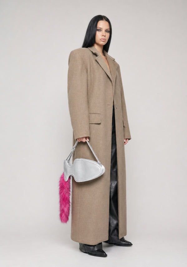 Fish-shaped pebbled leather-look crossbody bag with black faux-fur tail accent and adjustable shoulder strap, detail view 11