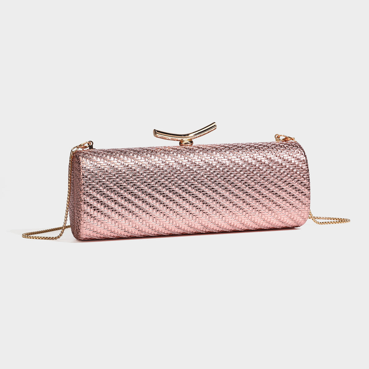 Formstabile, metallisch gewebte Abend-Clutch mit geschwungenem goldfarbenem Kiss-Lock-Verschluss und abnehmbarem, schmalem goldfarbenem Kettenriemen