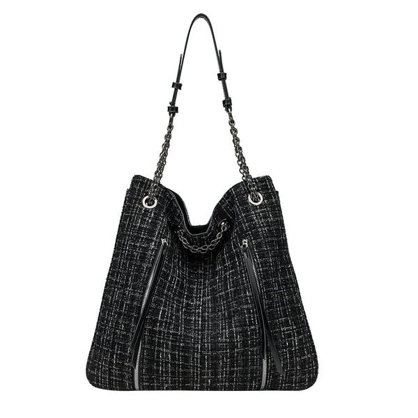 Große schwarze Schulter-Tote-Bag mit Tweedstruktur, silberfarbenem Kettenriemen und Trägern in Lederoptik, Metallösen und Außenreißverschluss
