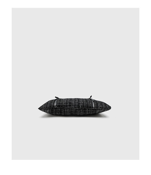 Große schwarze Schulter-Tote-Bag mit Tweedstruktur, silberfarbener Kette und Riemen in Lederoptik, Metallösen und Außenreißverschluss