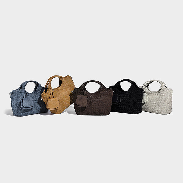 Wandelbare Tote-Schultertasche aus mattem Webmaterial mit geknoteten Henkeln, vorderer Überschlagtasche und abnehmbarem Riemen, Detailansicht 2