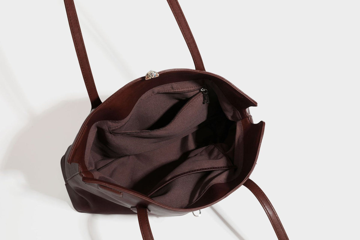 Large leather-look tote shoulder bag with slim double straps and silver-tone turn-lock closure, detail view 40