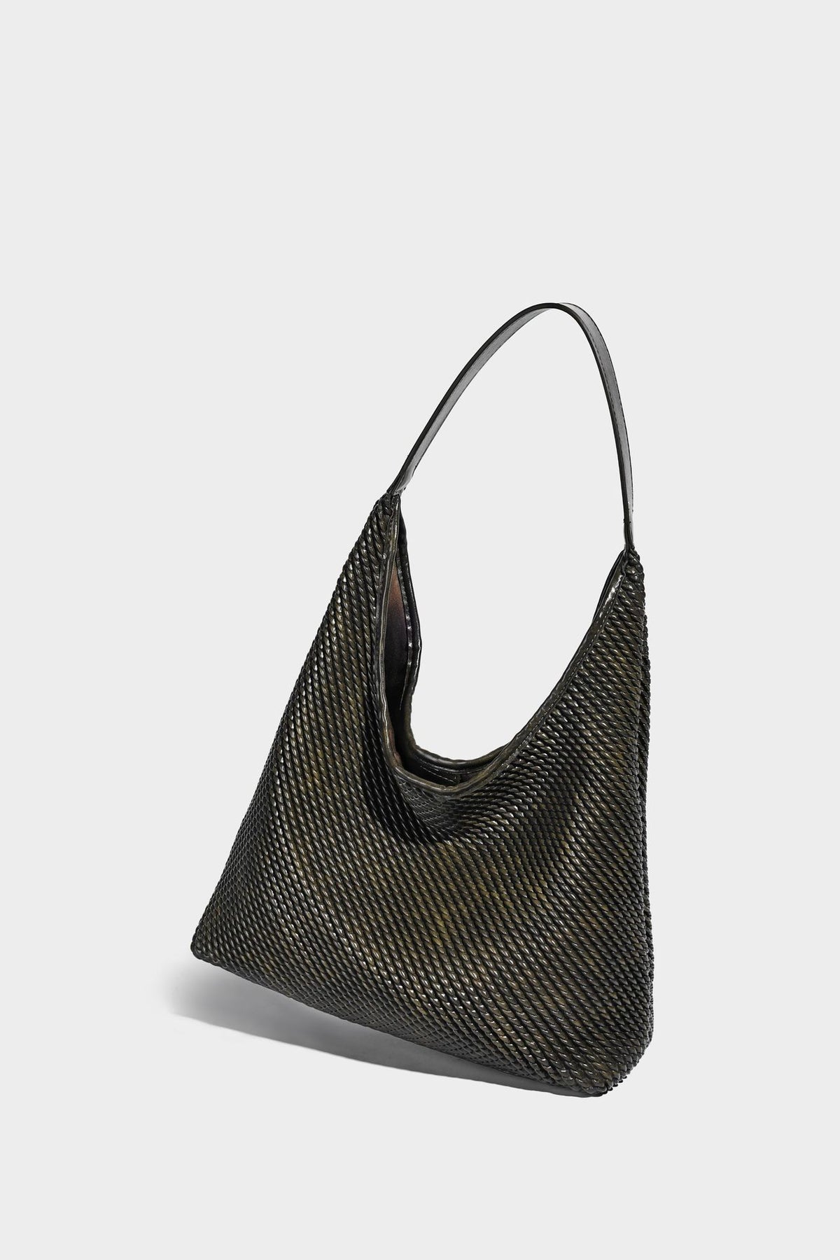 Weich fallende Hobo-Schultertasche in Braun mit Flechtoptik, Besätzen in Lederoptik und abnehmbarer Vordertasche mit Reißverschluss, Detailansicht 20