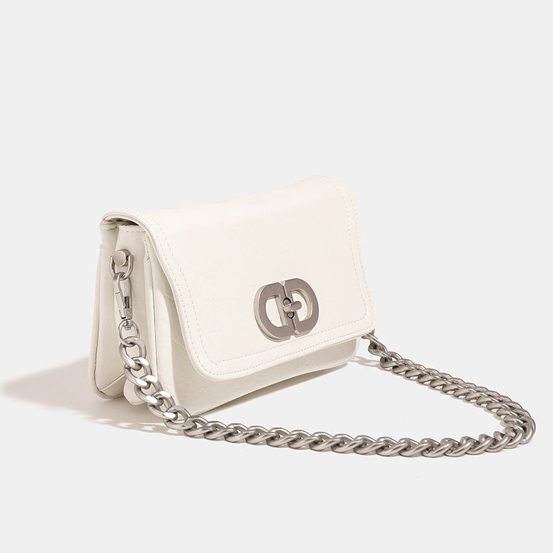 Rectangular flap shoulder bag with chunky silver-tone chain strap and crinkled leather-look finish, detail view 3