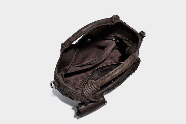 Wandelbare Tote-Schultertasche aus mattem Webmaterial mit geknoteten Tragegriffen, Vordertasche mit Klappe und abnehmbarem Schulterriemen, Detailansicht 34