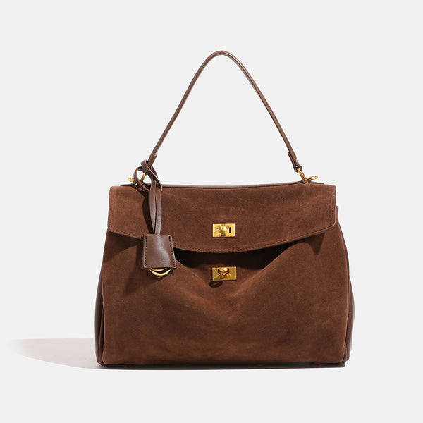 Strukturierte Henkeltasche im Satchel-Stil mit Wildlederoptik in Braun, goldfarbenem Drehverschluss, Tragegriff und abnehmbarem Schulterriemen